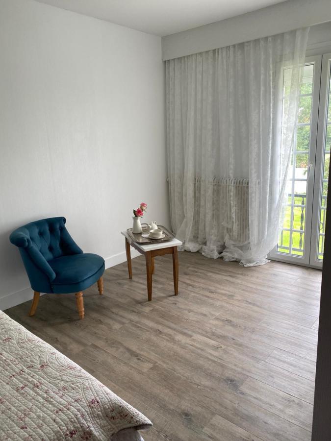 Le Vieux Moulin Bed and Breakfast Bouhet Buitenkant foto