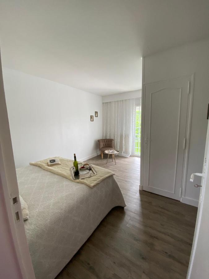Le Vieux Moulin Bed and Breakfast Bouhet Buitenkant foto