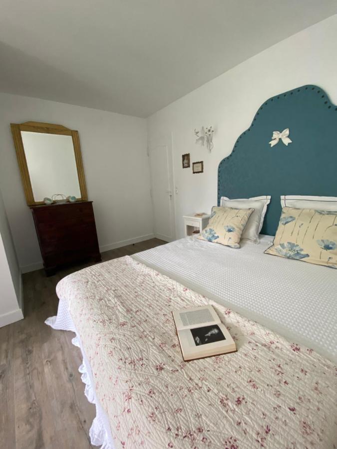 Le Vieux Moulin Bed and Breakfast Bouhet Buitenkant foto